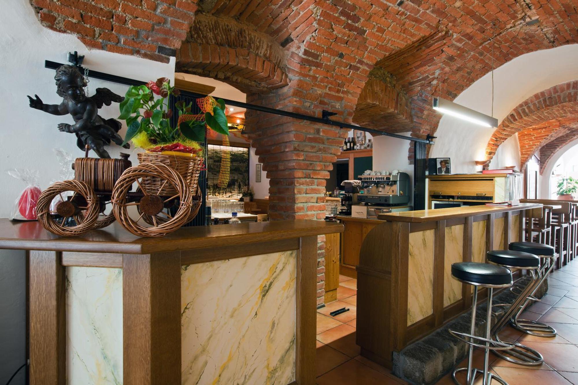 Hotel Gasthof Sonne Aschach an der Donau Εξωτερικό φωτογραφία