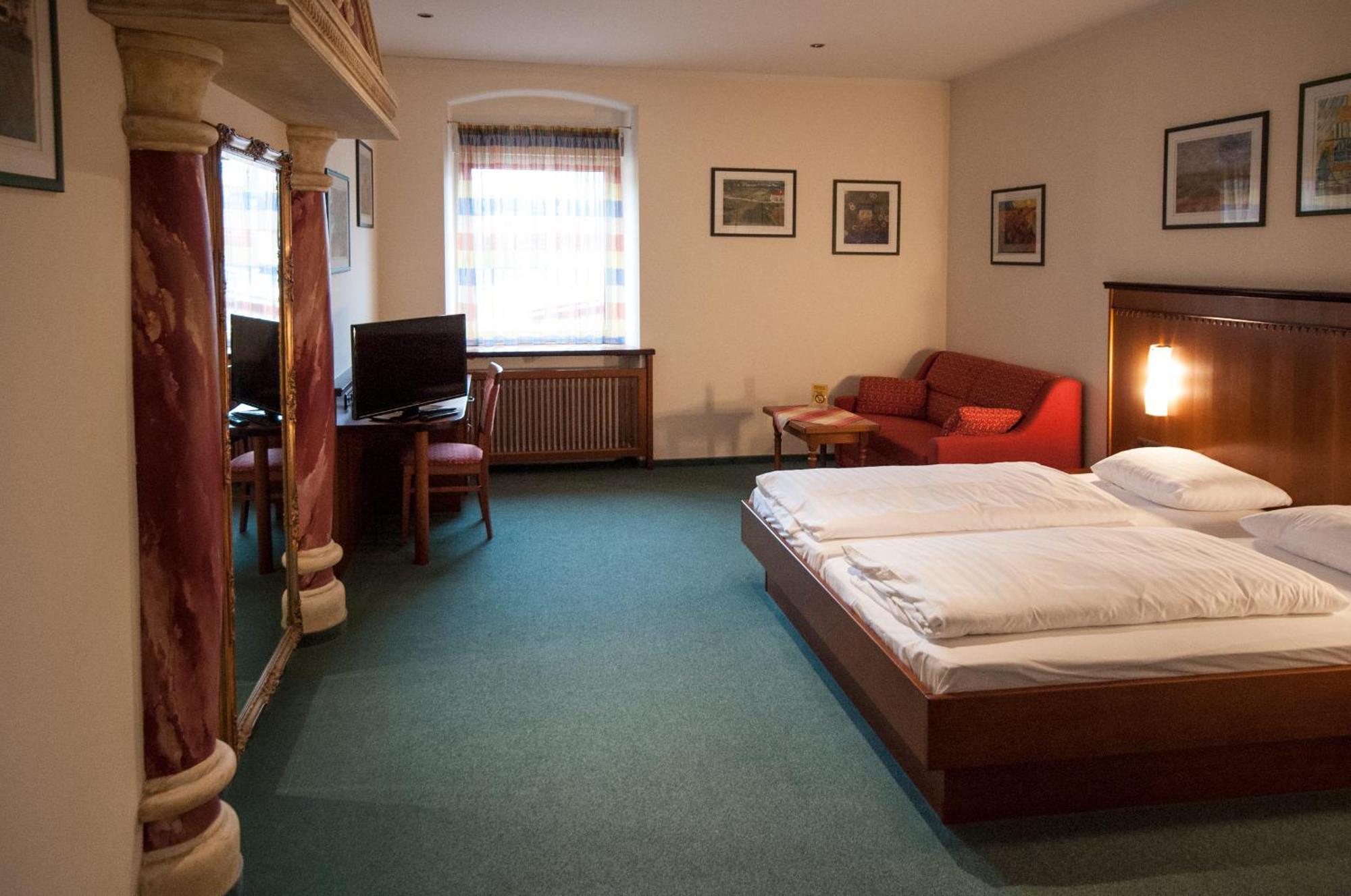 Hotel Gasthof Sonne Aschach an der Donau Εξωτερικό φωτογραφία