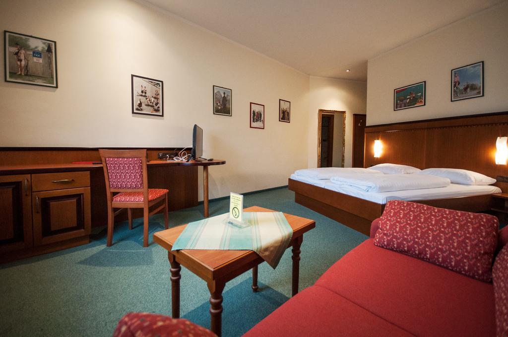Hotel Gasthof Sonne Aschach an der Donau Εξωτερικό φωτογραφία