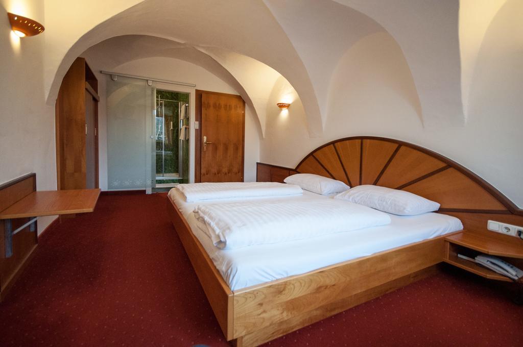Hotel Gasthof Sonne Aschach an der Donau Εξωτερικό φωτογραφία